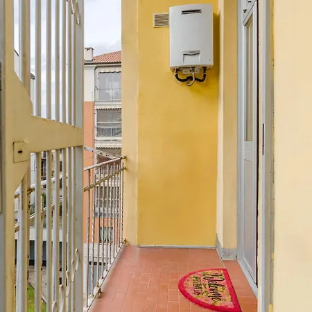 Apartment Guesthost - Comfort And Style In - 15 Minutes From Piazza Statuto Turin