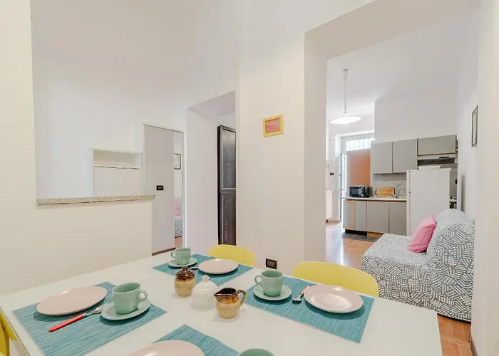 Guesthost - Comfort And Style In - 15 Minutes From Piazza Statuto Apartment